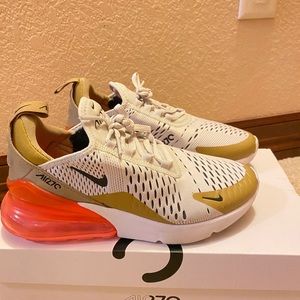 W Air Max 270